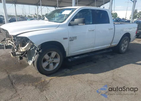 2019 Ram 1500 Classic Big Horn 4X4 6'4 Box z USA, uszkodzony, nr VIN 1C6RR7TT0KS687507